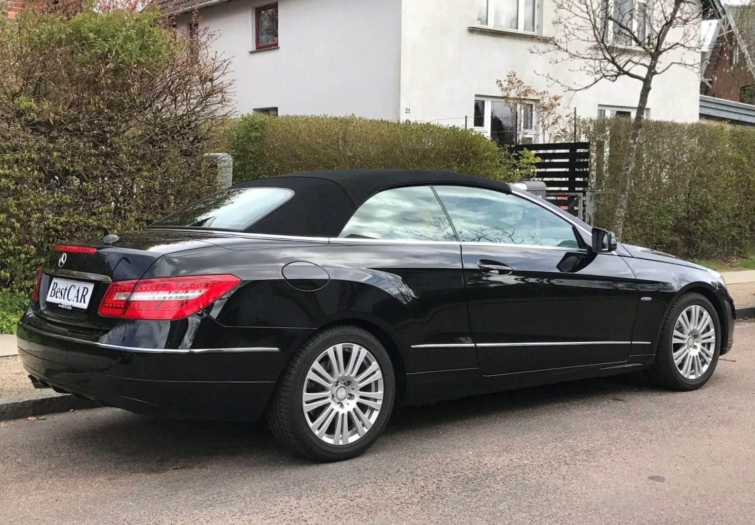 Mercedes-Benz  E 200 CGI BlueEFFICIENCY Avantgarde 4
