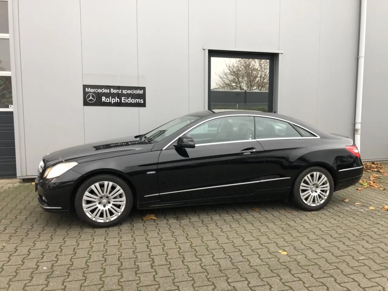 Mercedes-Benz  E 200 CGI Elegance 4