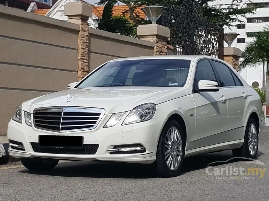 Mercedes-Benz  E 200 CGI Elegance 6