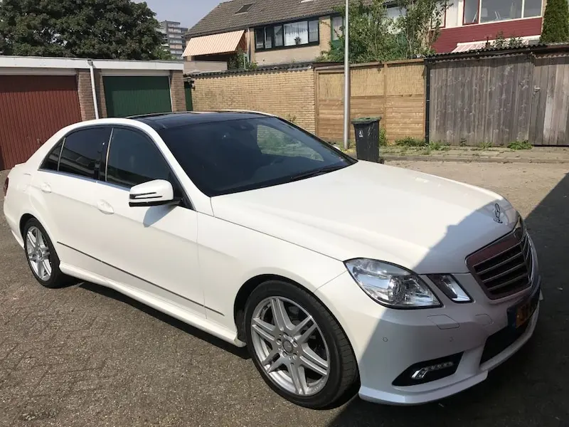 Mercedes-Benz  E 200 CGI Elegance 6