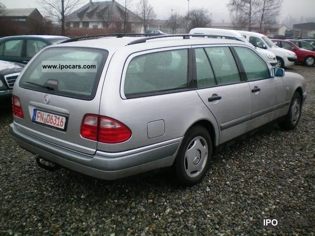 Mercedes-Benz  E 200 Classic 6