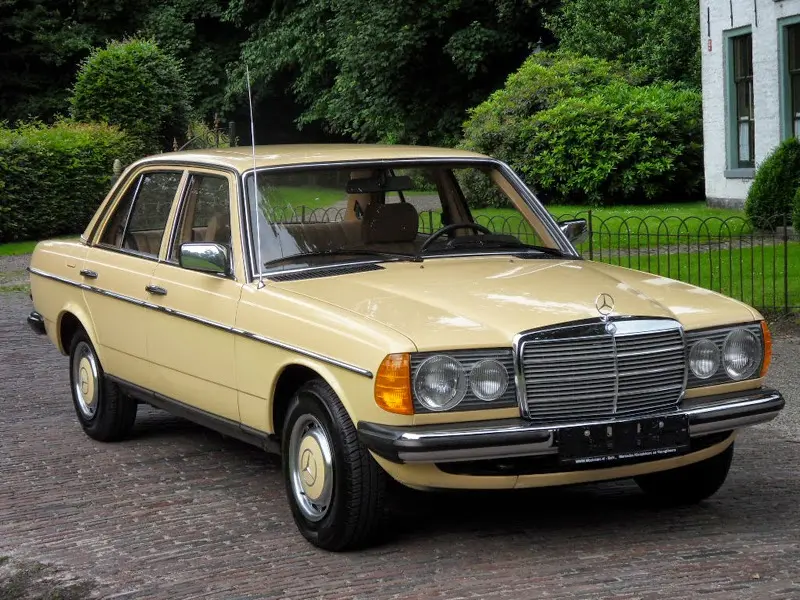 Mercedes-Benz  E 200 D 0