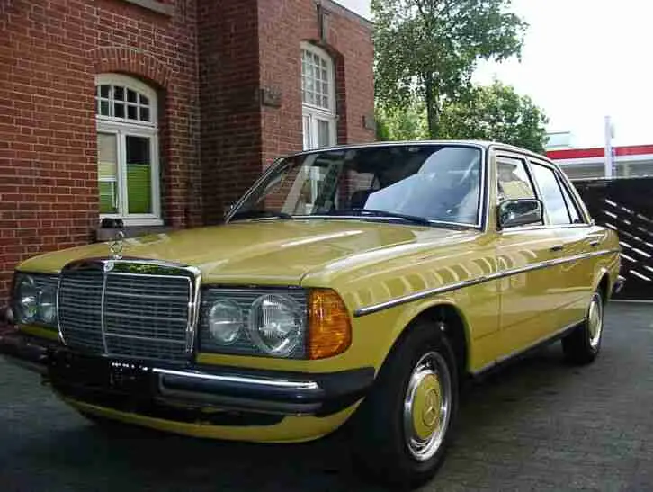 Mercedes-Benz  E 200 D 2