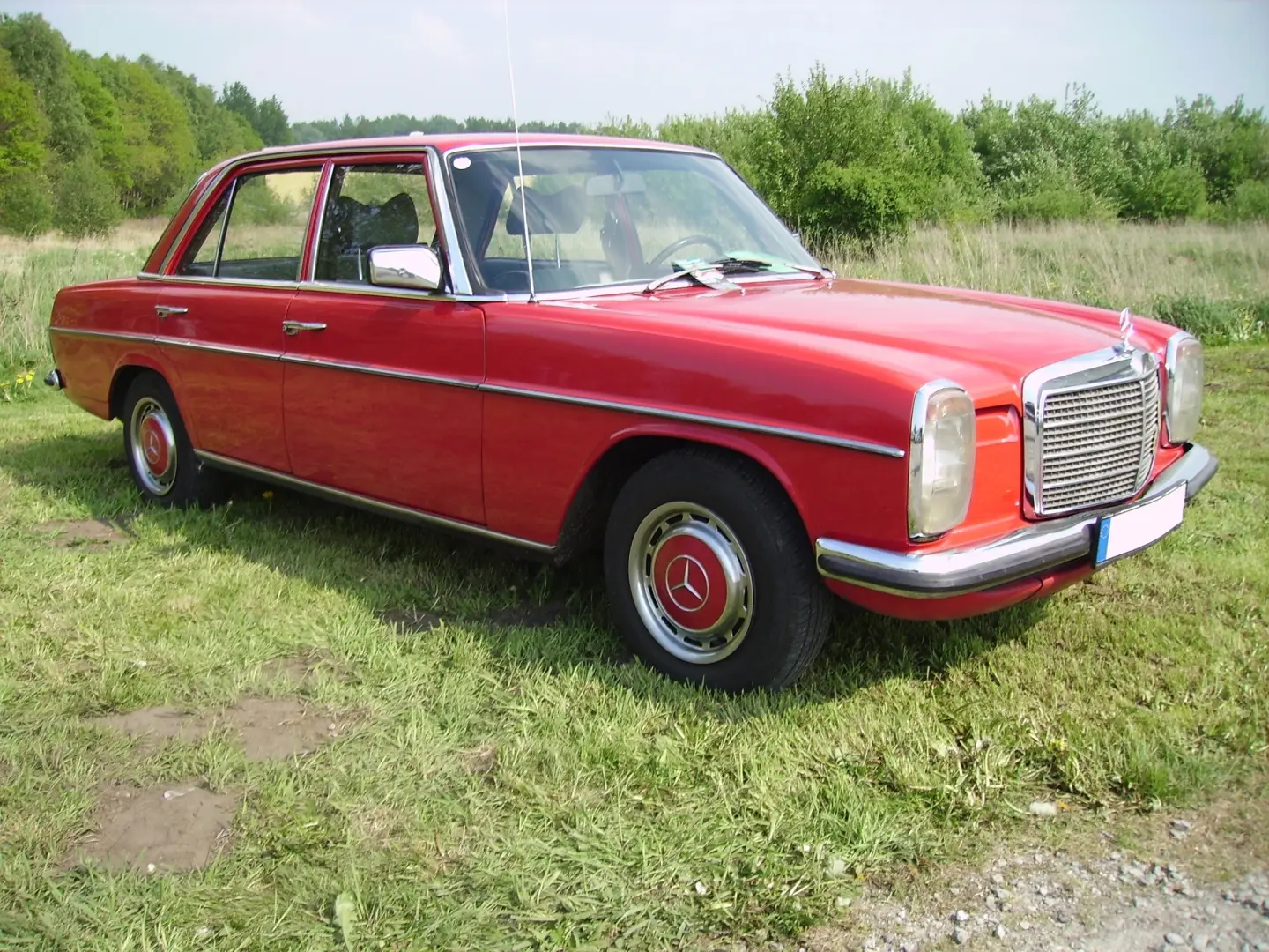 Mercedes-Benz  E 200 D 4