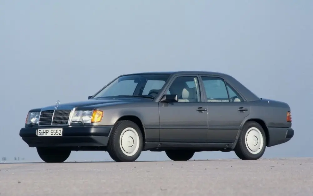 Mercedes-Benz  E 300 E 1