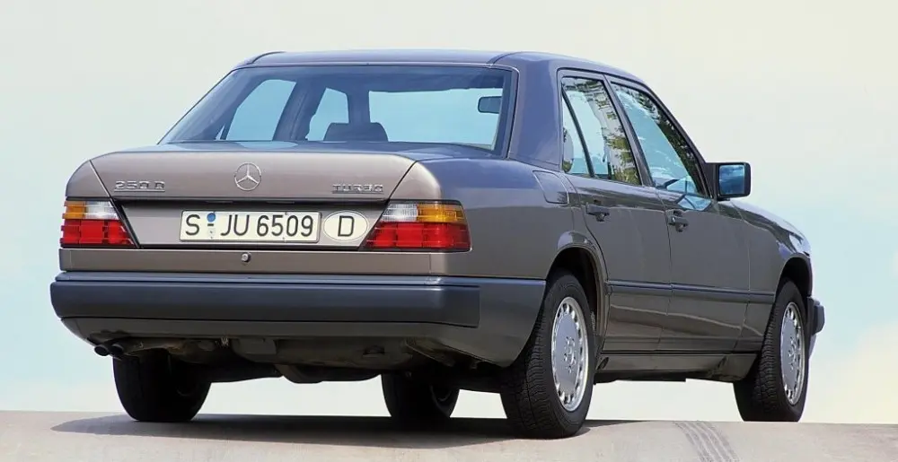 Mercedes-Benz  E 300 E 2