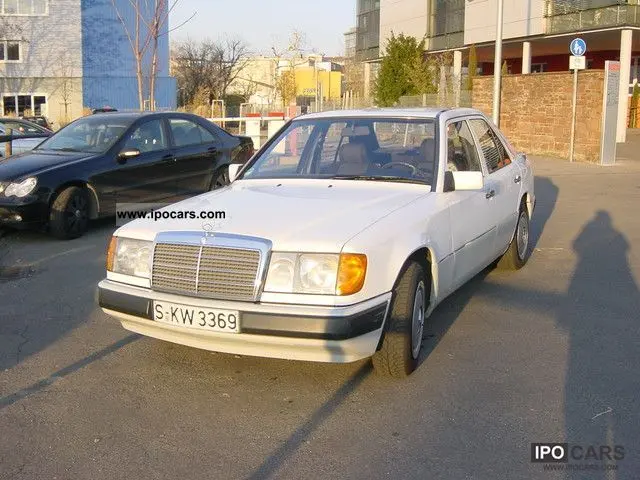 Mercedes-Benz  E 200 D 1