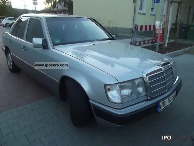 Mercedes-Benz  E 200 5