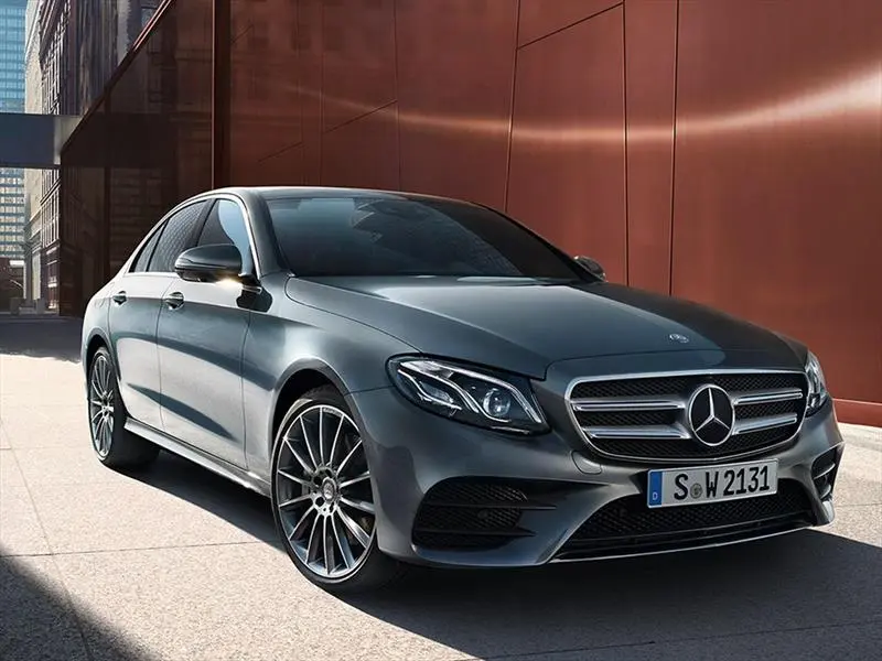 Mercedes-Benz  E 200 d Exclusive 9G-Tronic 3