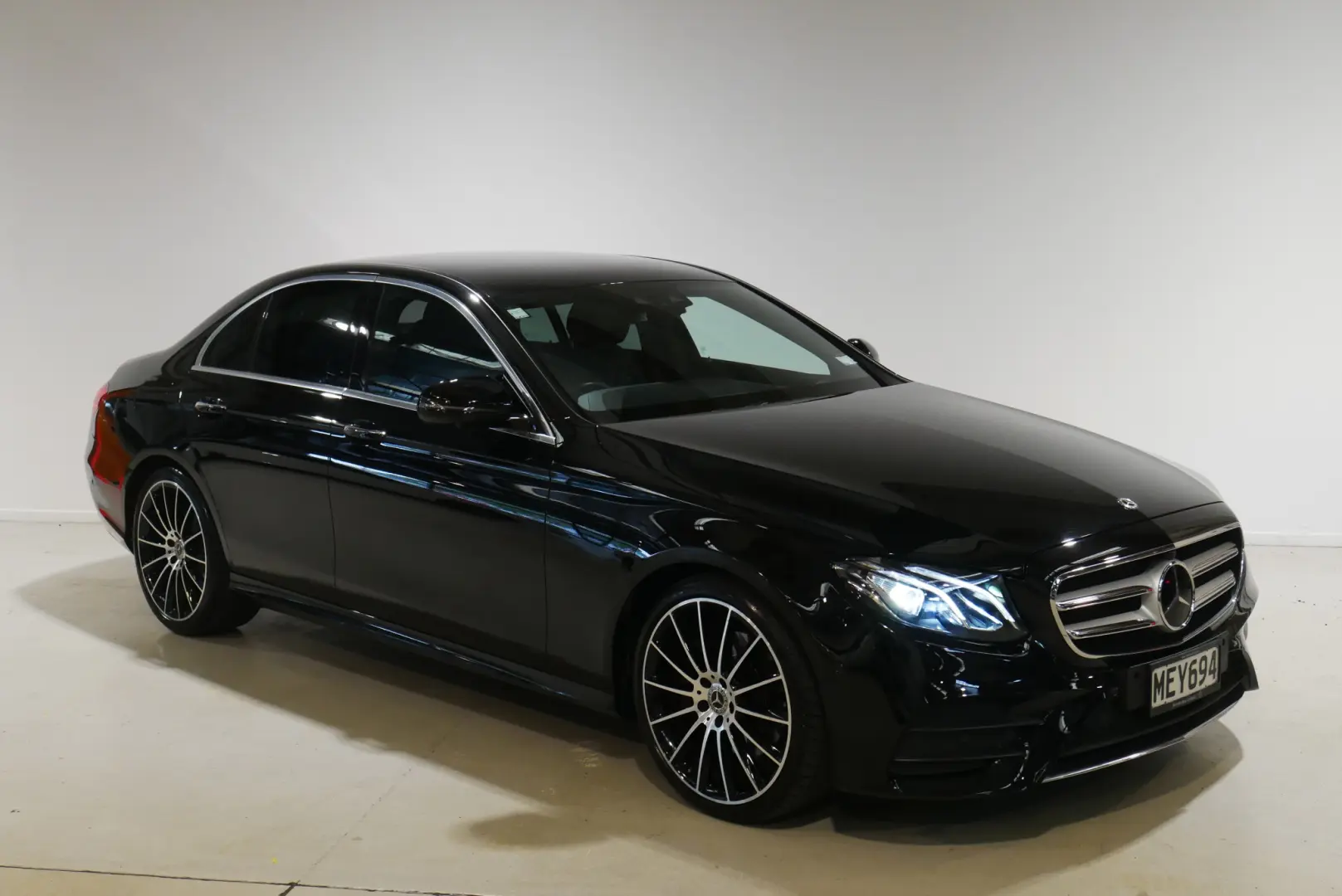 Mercedes-Benz  E 200 d Exclusive 9G-Tronic 5