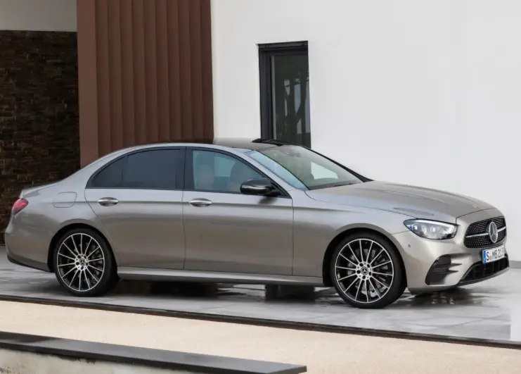 Mercedes-Benz  E 200 d Exclusive 9G-Tronic 2