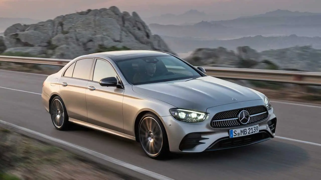Mercedes-Benz  E 220 d Edition 1 AMG 4Matic 2