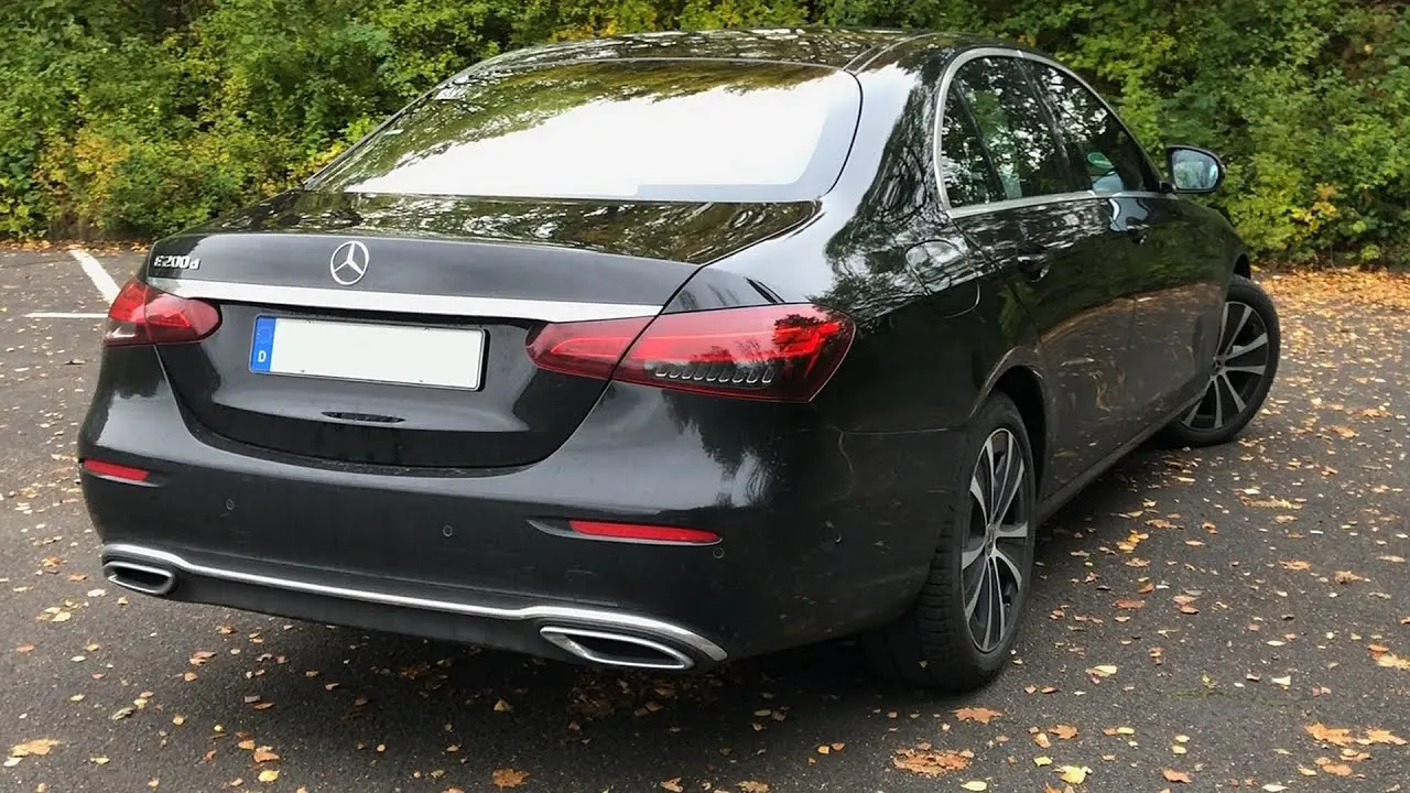 Mercedes-Benz  E 200 d AMG 6
