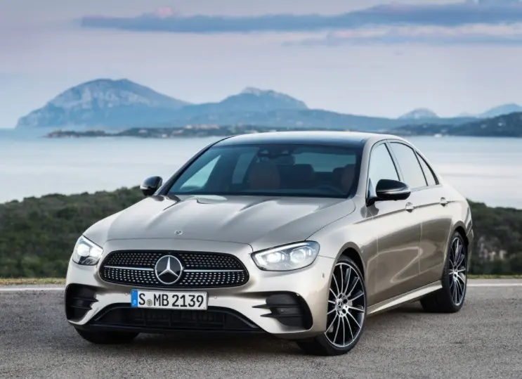 Mercedes-Benz  E 200 d AMG 9G-Tronic 2