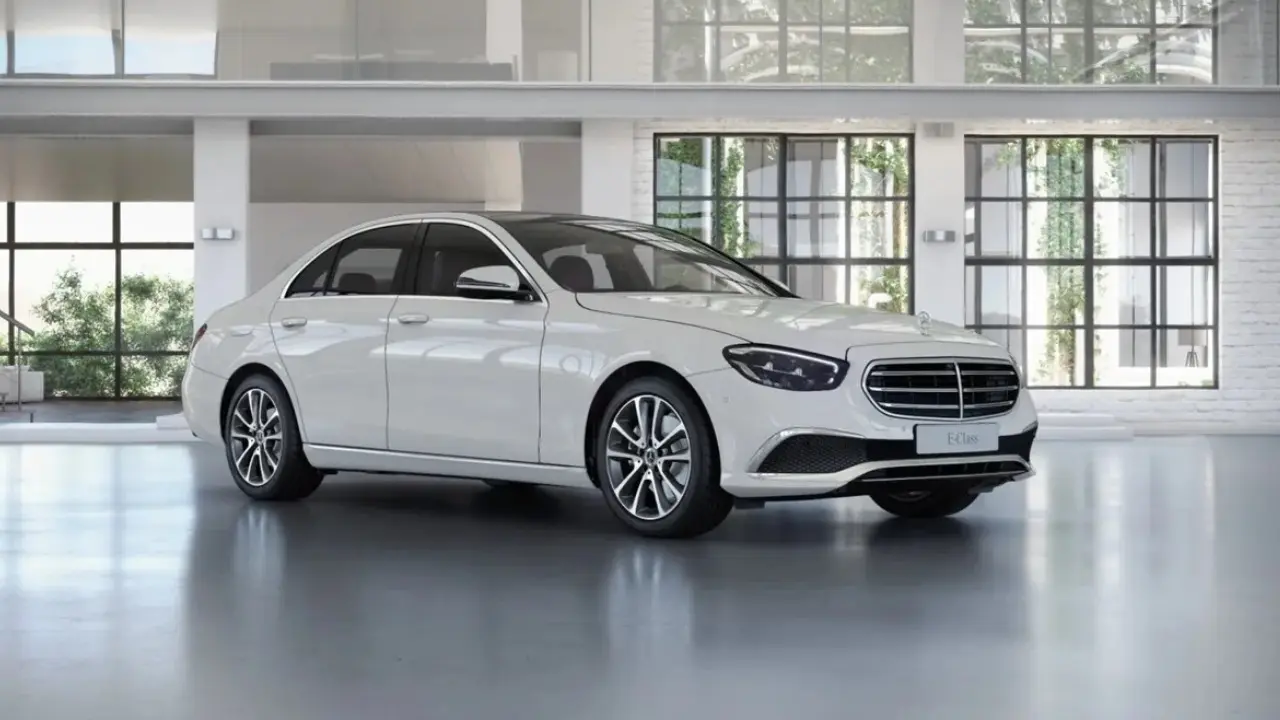Mercedes-Benz  E 200 d AMG 9G-Tronic 5