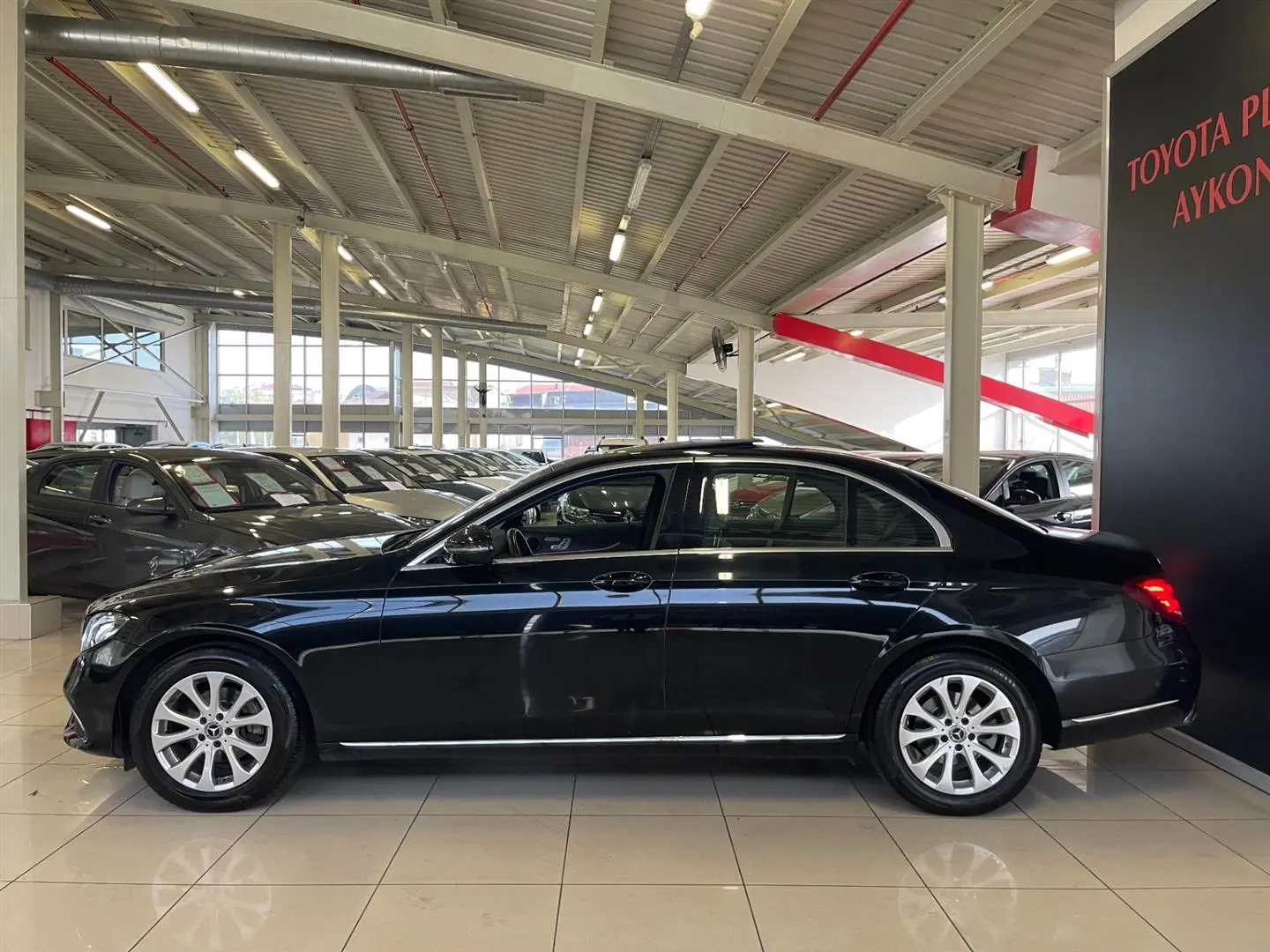 Mercedes-Benz  E 200 d Edition Exclusive 9G-Tronic 6