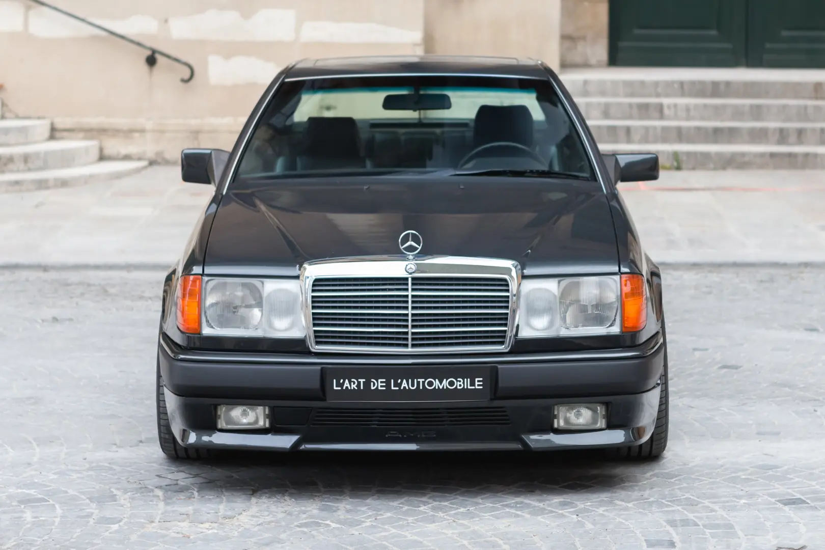 Mercedes-Benz  E 200 E 6