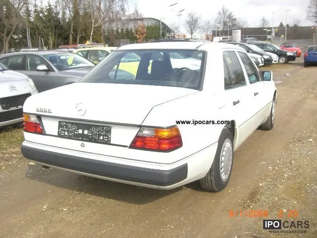 Mercedes-Benz  E 200 E 5