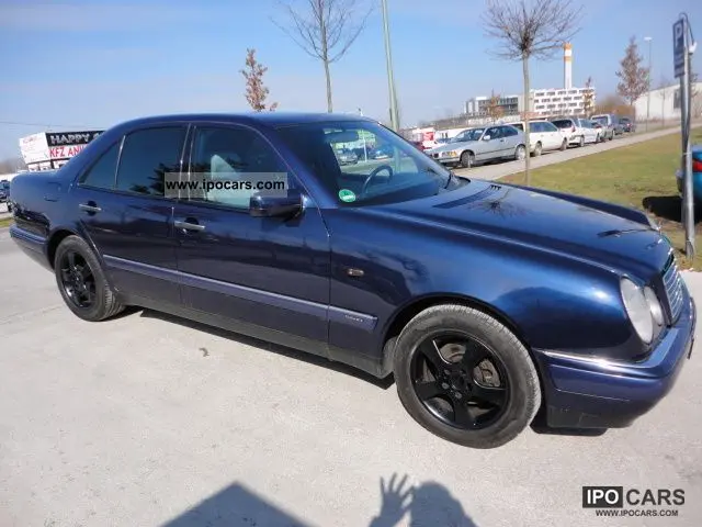 Mercedes-Benz  E 200 Elegance 5