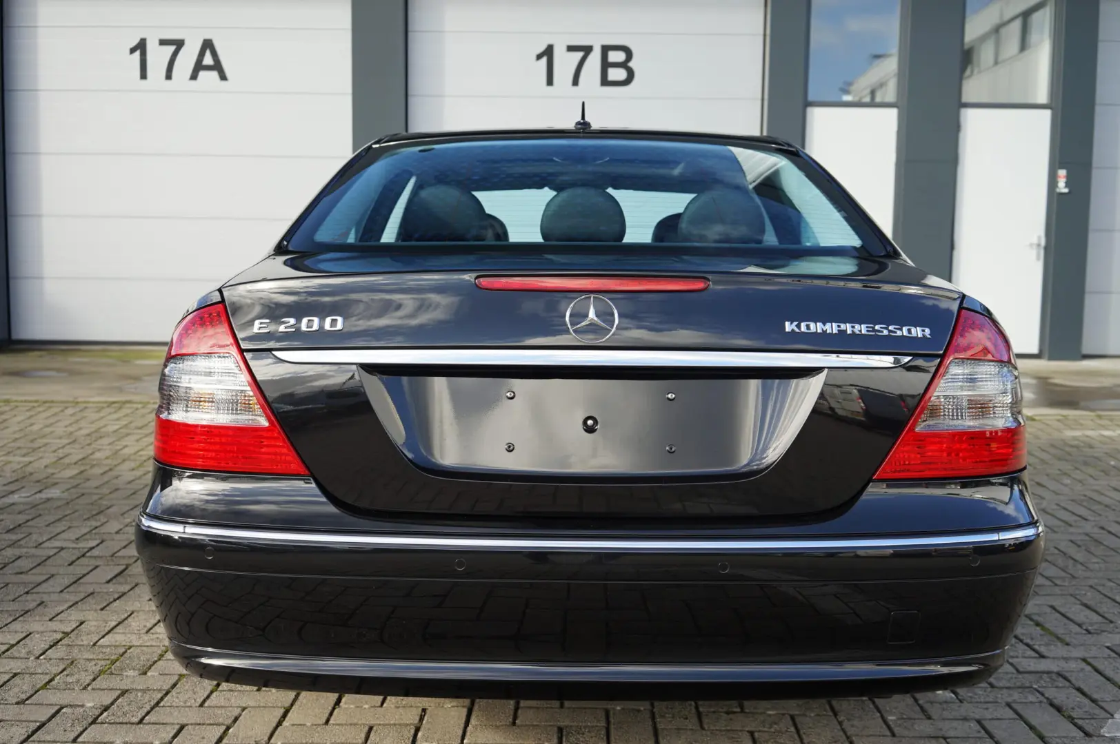 Mercedes-Benz  E 200 Kompressor Avantgarde 7