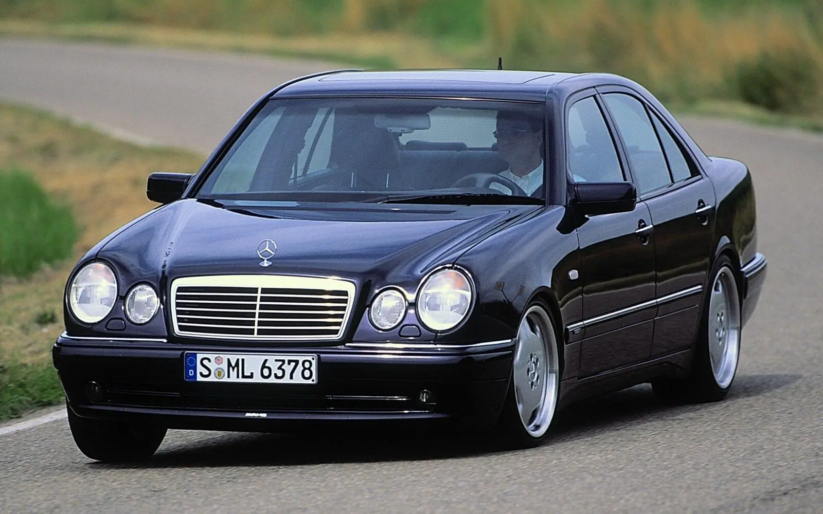 Mercedes-Benz  E 200 Kompressor Avantgarde 5