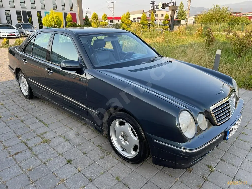 Mercedes-Benz  E 200 Kompressor Avantgarde 5