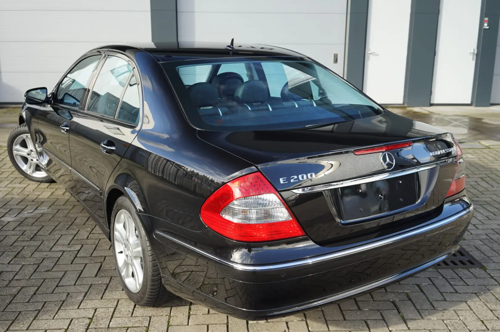 Mercedes-Benz  E 200 Kompressor Avantgarde 5