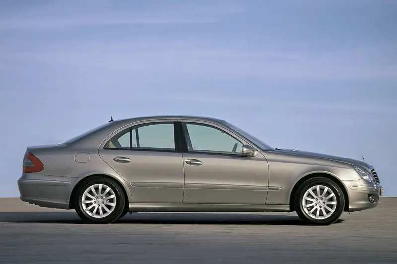 Mercedes-Benz  E 200 Kompressor Avantgarde 2