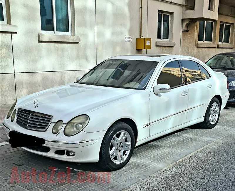 Mercedes-Benz  E 200 Kompressor Elegance 4