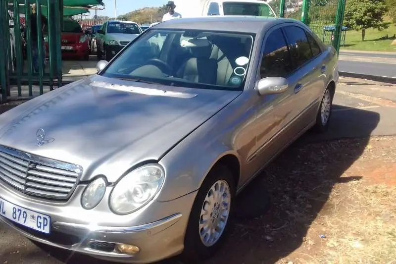 Mercedes-Benz  E 200 Kompressor Classic 7