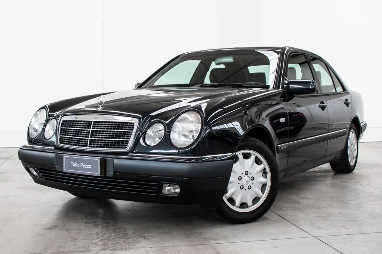 Mercedes-Benz  E 200 Kompressor Elegance 5