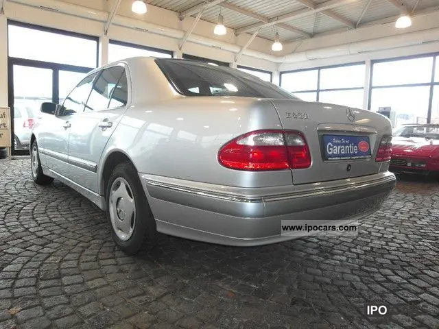Mercedes-Benz  E 200 Kompressor Elegance 7