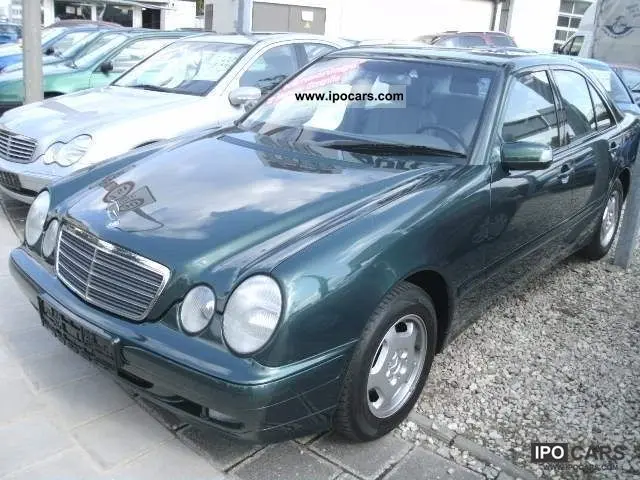 Mercedes-Benz  E 200 Kompressor Elegance 4