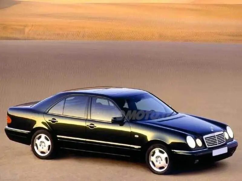 Mercedes-Benz  E 200 Avantgarde 0