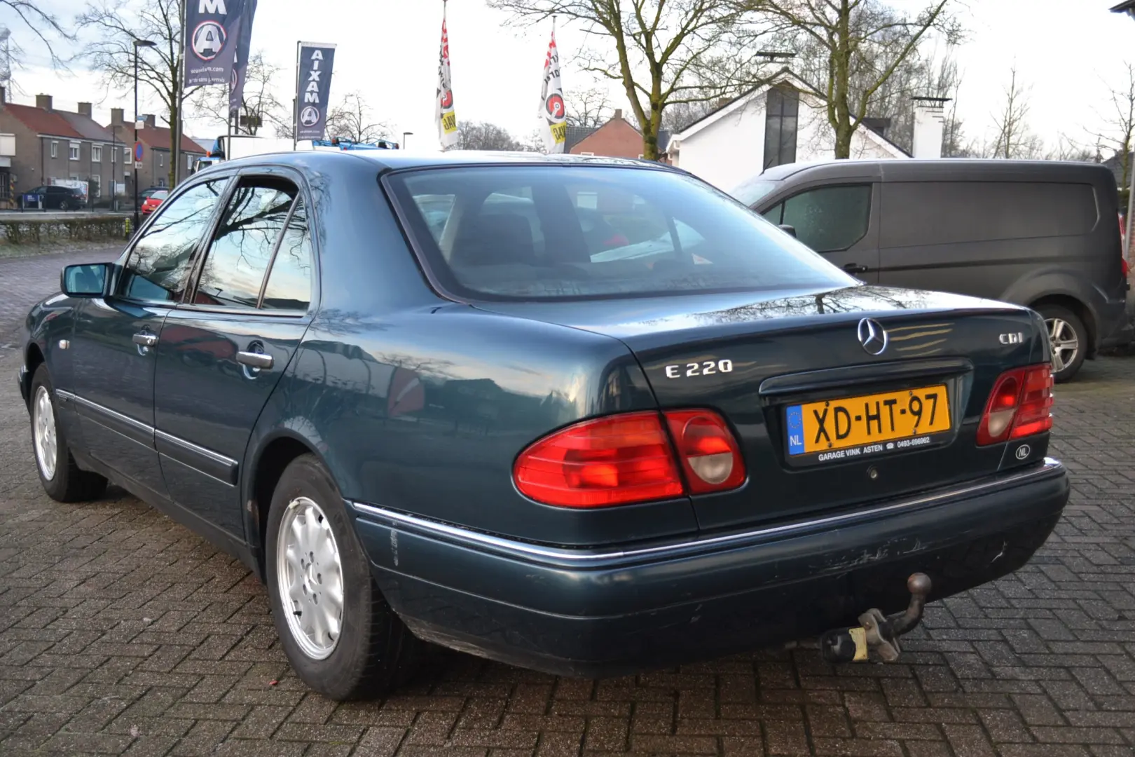 Mercedes-Benz  E 220 CDI Classic 3