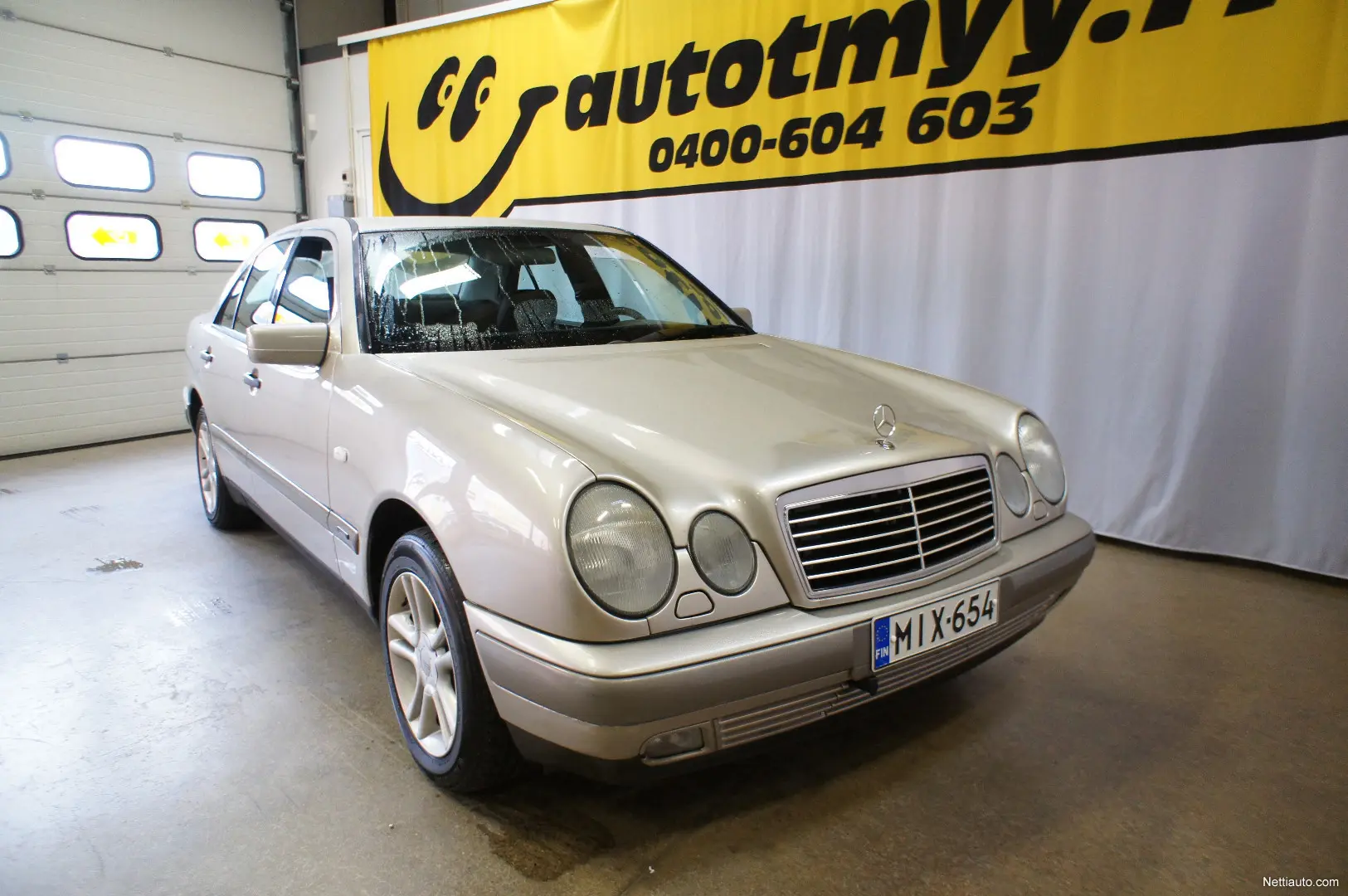 Mercedes-Benz  E 220 CDI Classic 3