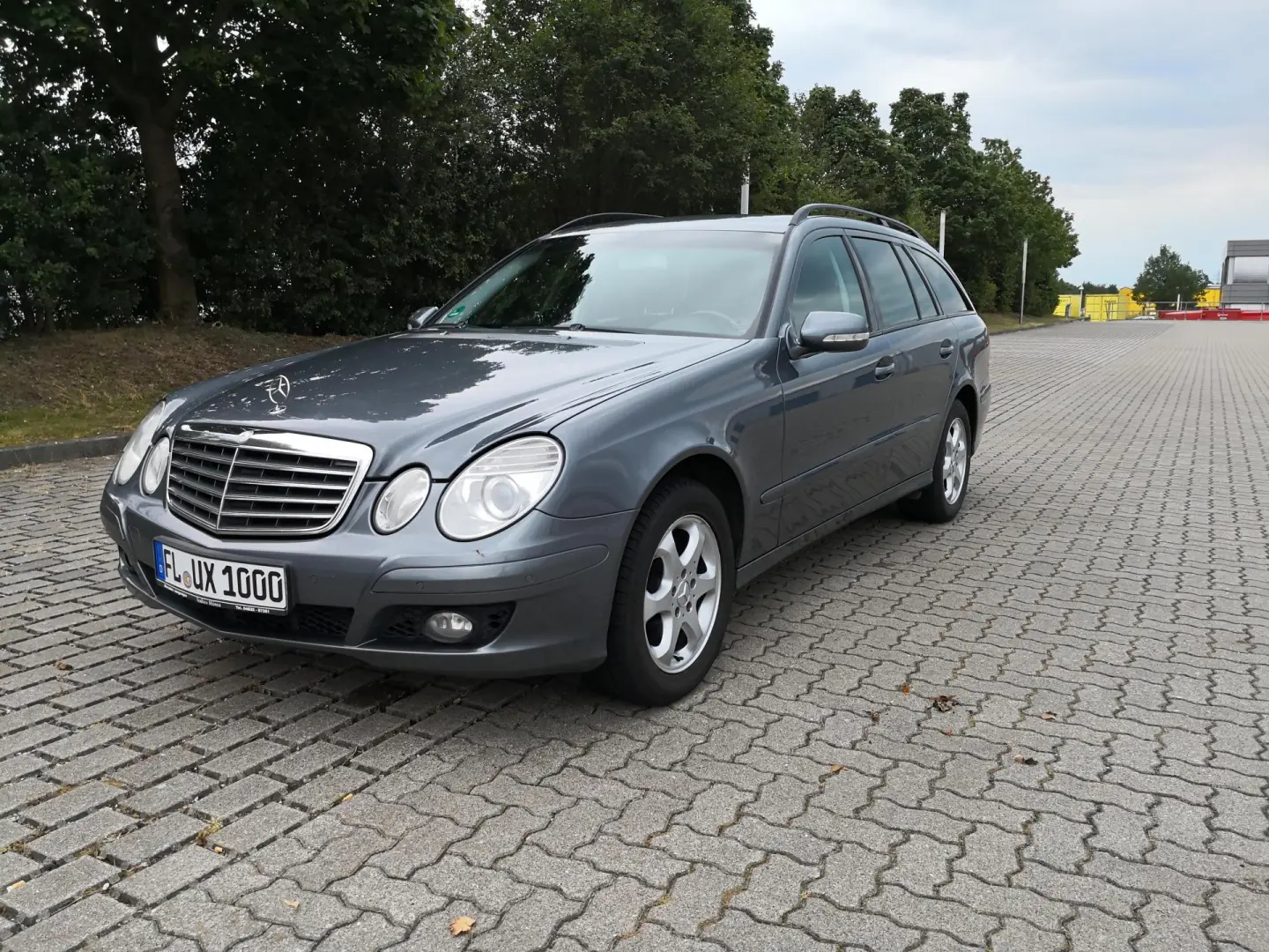 Mercedes-Benz  E 220 CDI Business 6