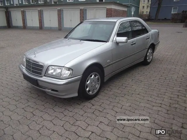 Mercedes-Benz  E 220 CDI Elegance 0