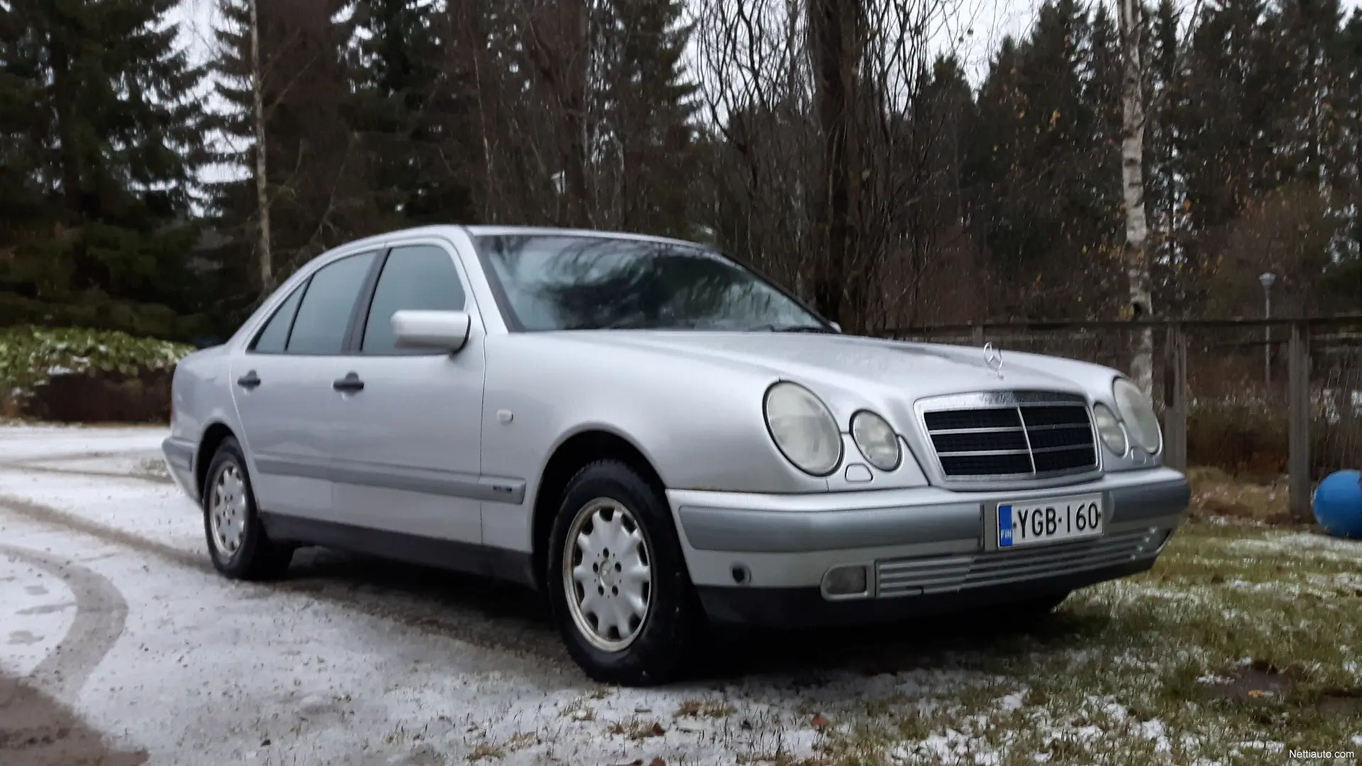 Mercedes-Benz  E 220 CDI Elegance 1