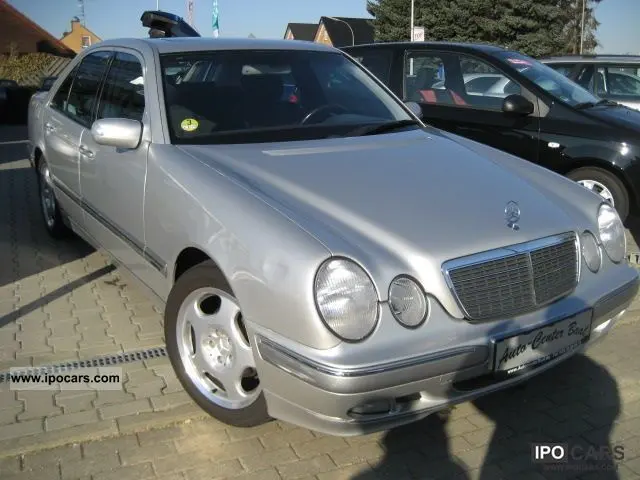 Mercedes-Benz  E 220 CDI Elegance 3
