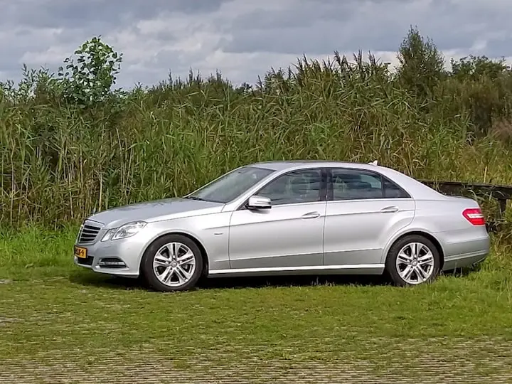 Mercedes-Benz  E 220 CDI Start 3
