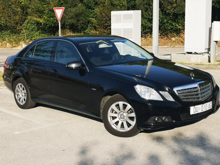 Mercedes-Benz  E 220 CDI Start 4