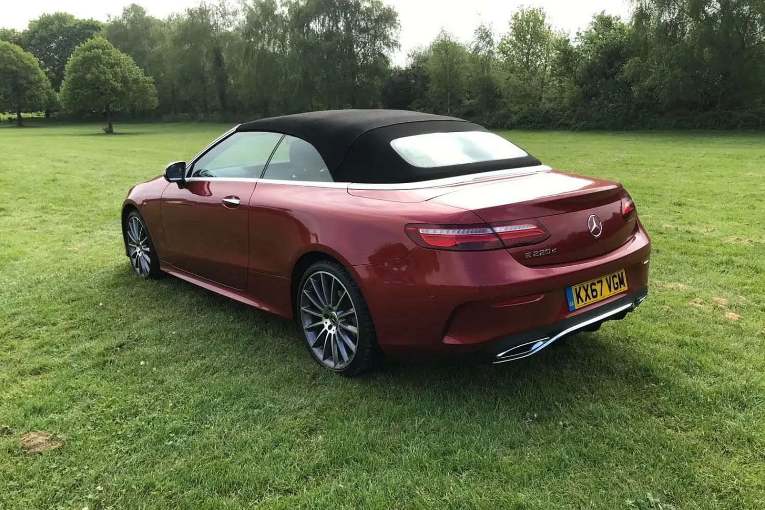 Mercedes-Benz  E 220 d 4Matic AMG 9G-Tronic 5
