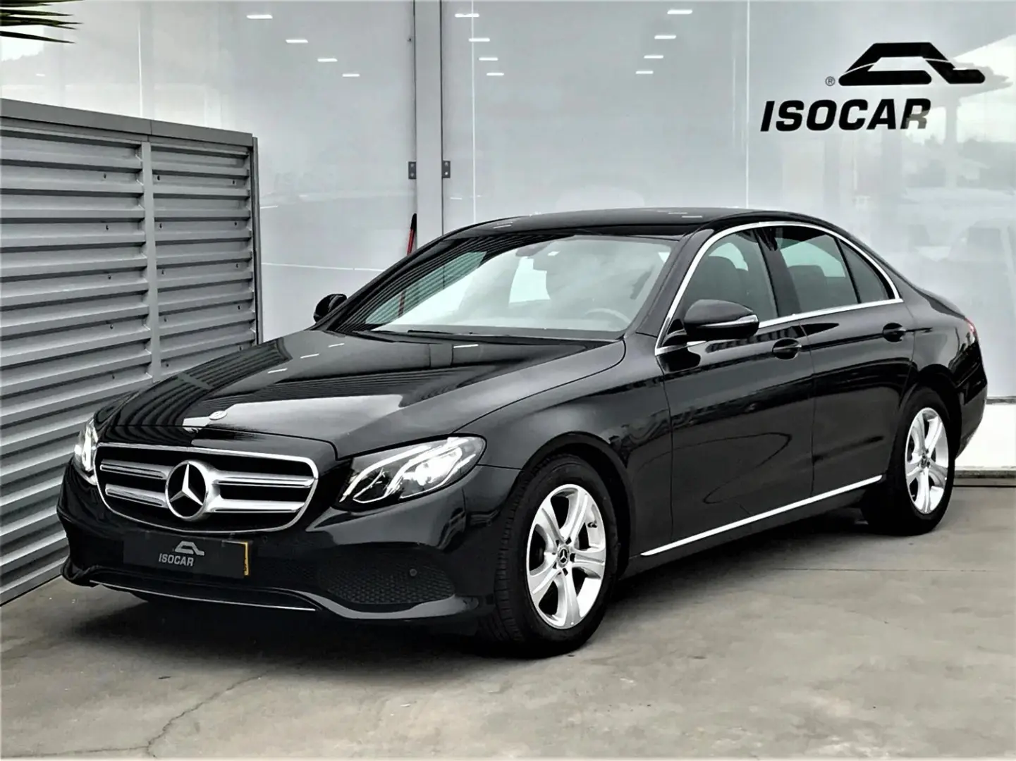 Mercedes-Benz  E 220 d 4Matic Avantgarde 9G-Tronic 6