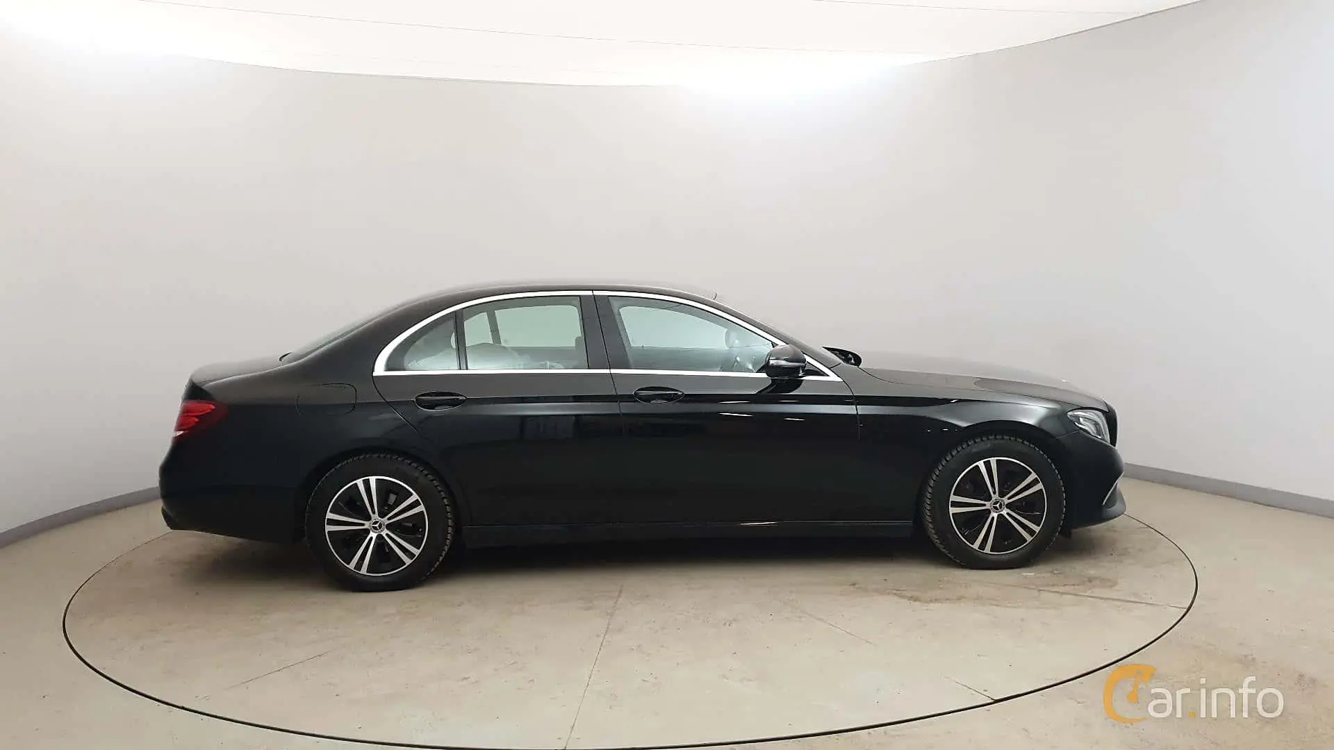 Mercedes-Benz  E 220 d Exclusive 4Matic 0