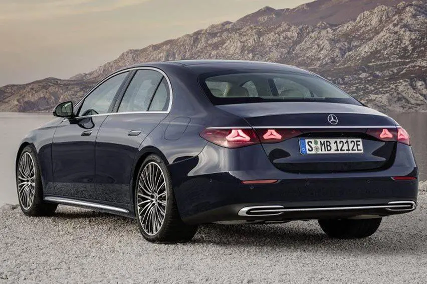 Mercedes-Benz  E 220 d MHEV Exclusive 4Matic 6