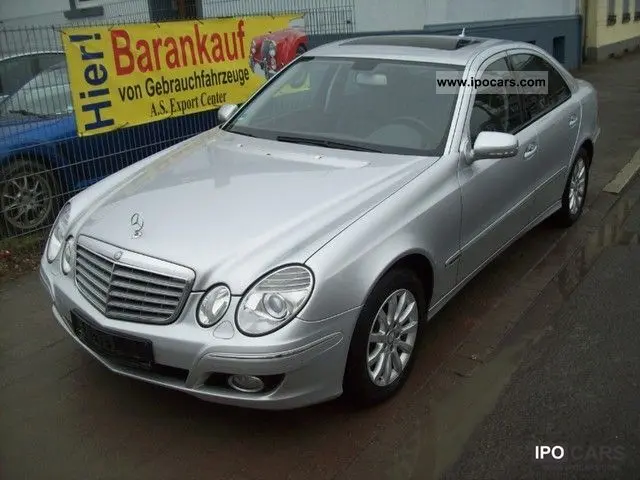 Mercedes-Benz  E 230 Elegance 0