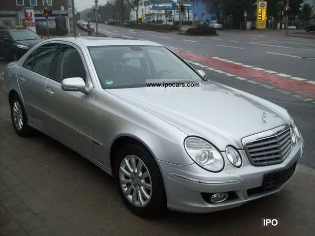 Mercedes-Benz  E 230 Elegance 1