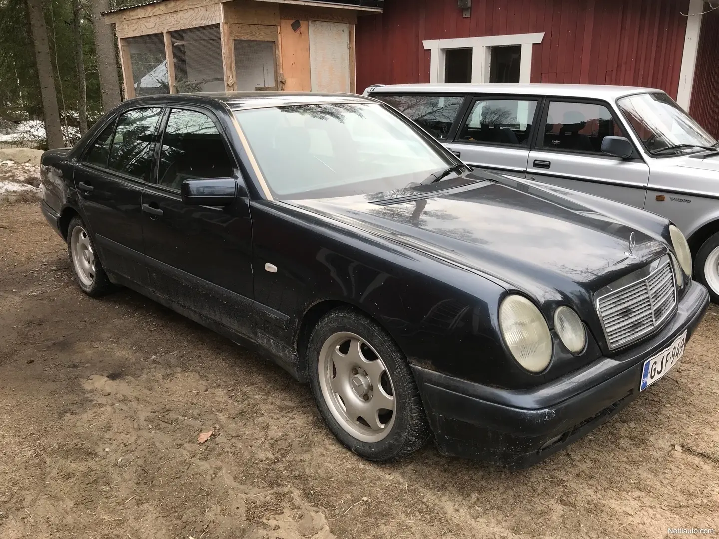 Mercedes-Benz  E 230 Classic 3