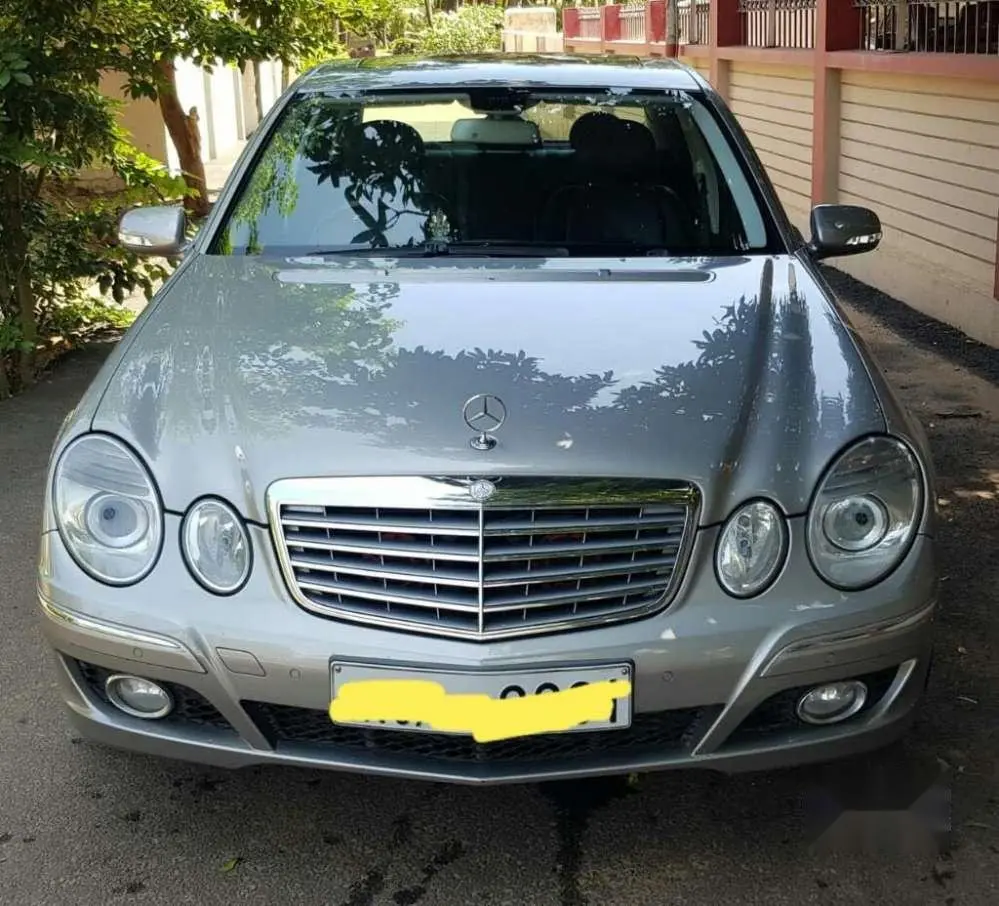 Mercedes-Benz  E 230 Elegance 3